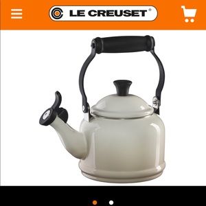 Le Creuset DemiKettle